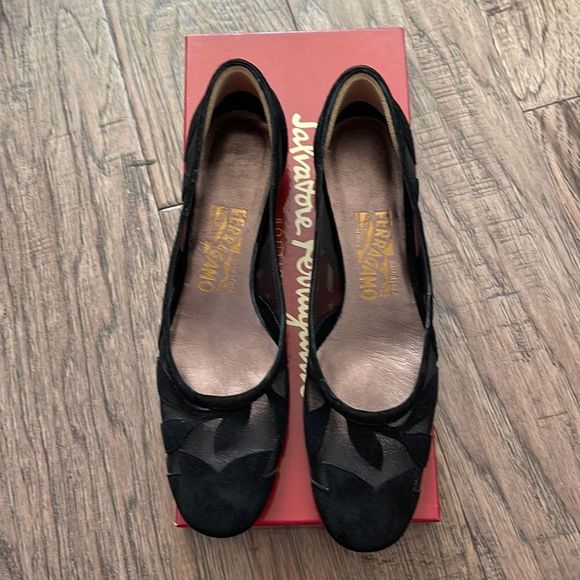 Salvatore Ferragamo Black Suede Kid Mesh Sandal.  Never Worn. 7 AAA NWT - Picture 10 of 13